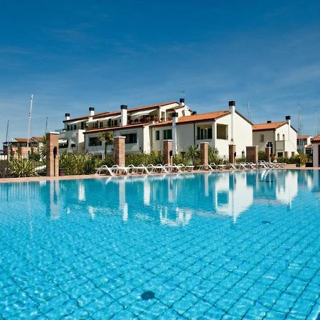 Residence Maestrale Каорле Екстер'єр фото